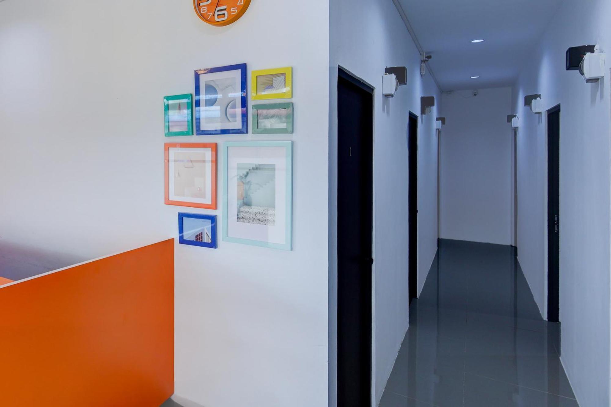 Super Oyo Capital O 93076 Batam Backpacker Guesthouse 2 Pembunuh Esterno foto