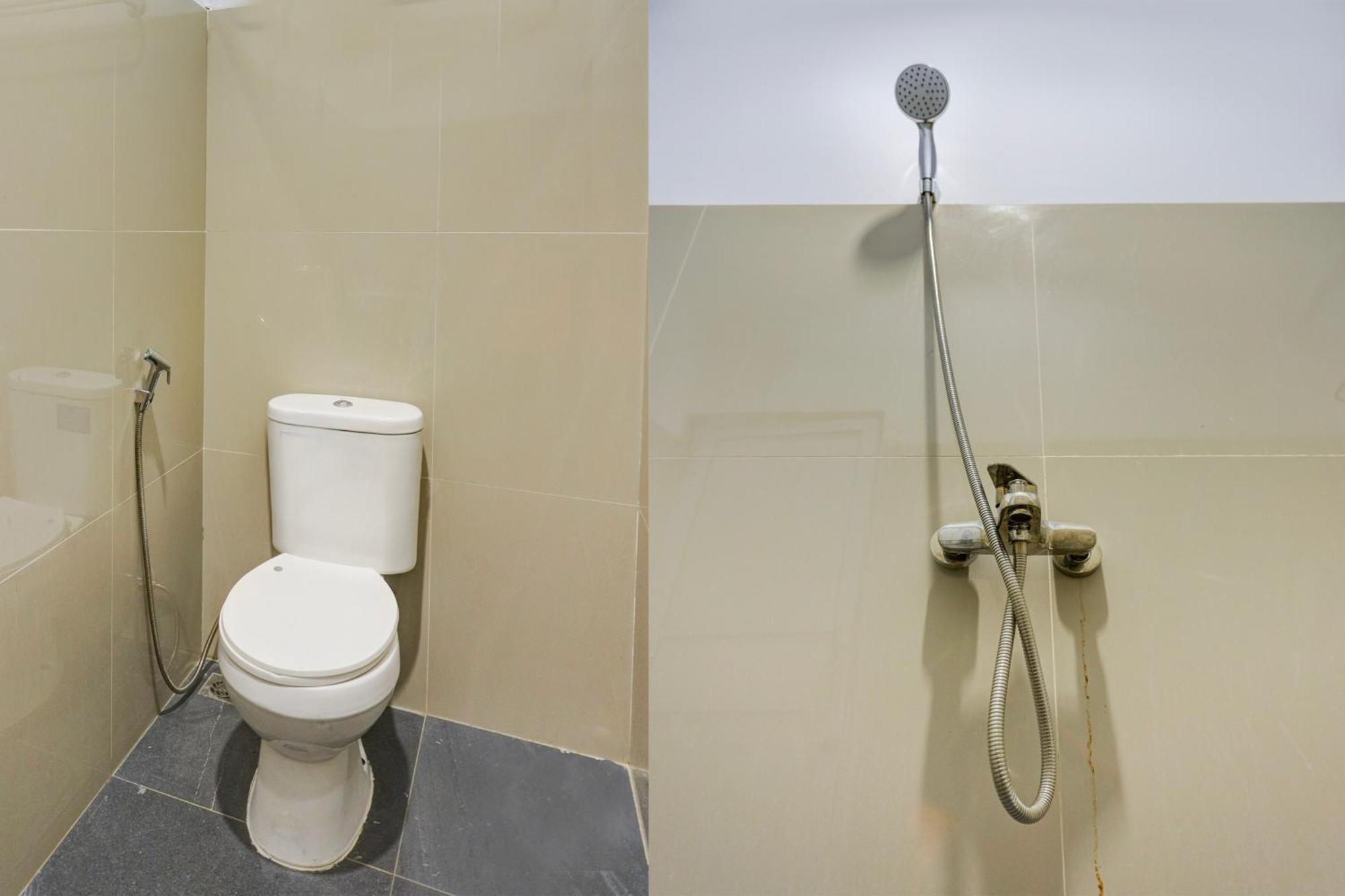 Super Oyo Capital O 93076 Batam Backpacker Guesthouse 2 Pembunuh Esterno foto