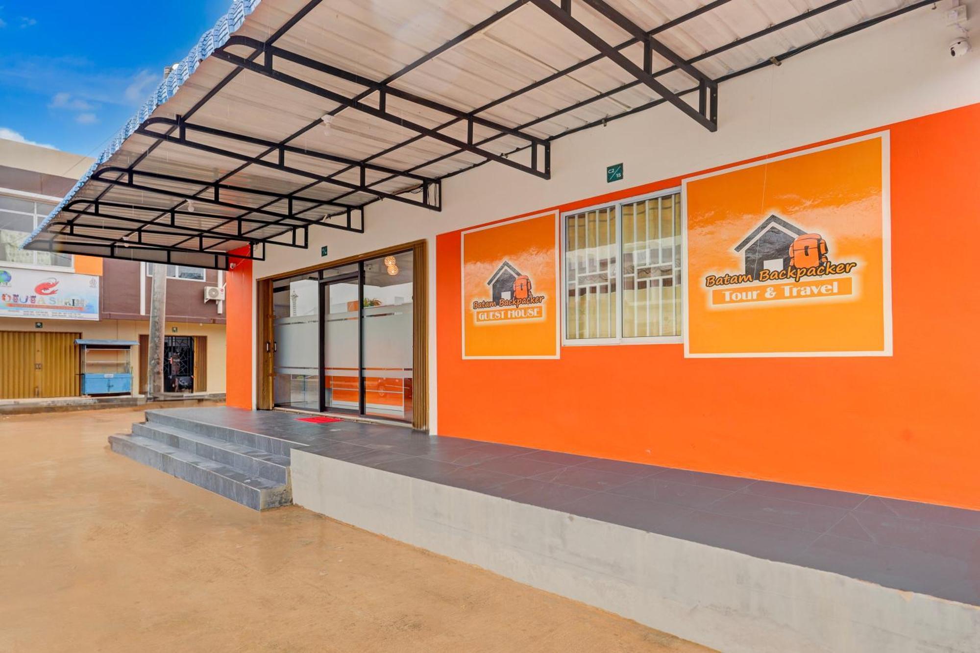 Super Oyo Capital O 93076 Batam Backpacker Guesthouse 2 Pembunuh Esterno foto